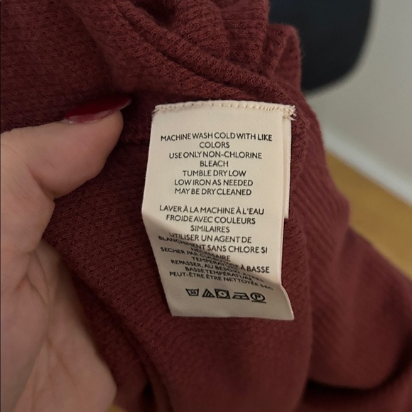 Free People Thermal Studded Grommet Sleeves Long Sleeve Top Red Jasper Size XS - Picture 9 of 10